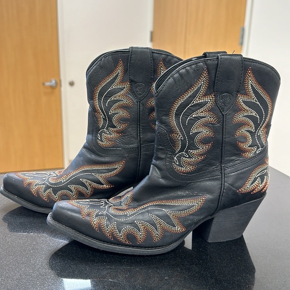 Ariat Chandler western snip toe bootie - Picture 3 of 5
